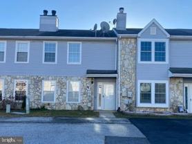 9 Revere Pl - Photo 1 of 1