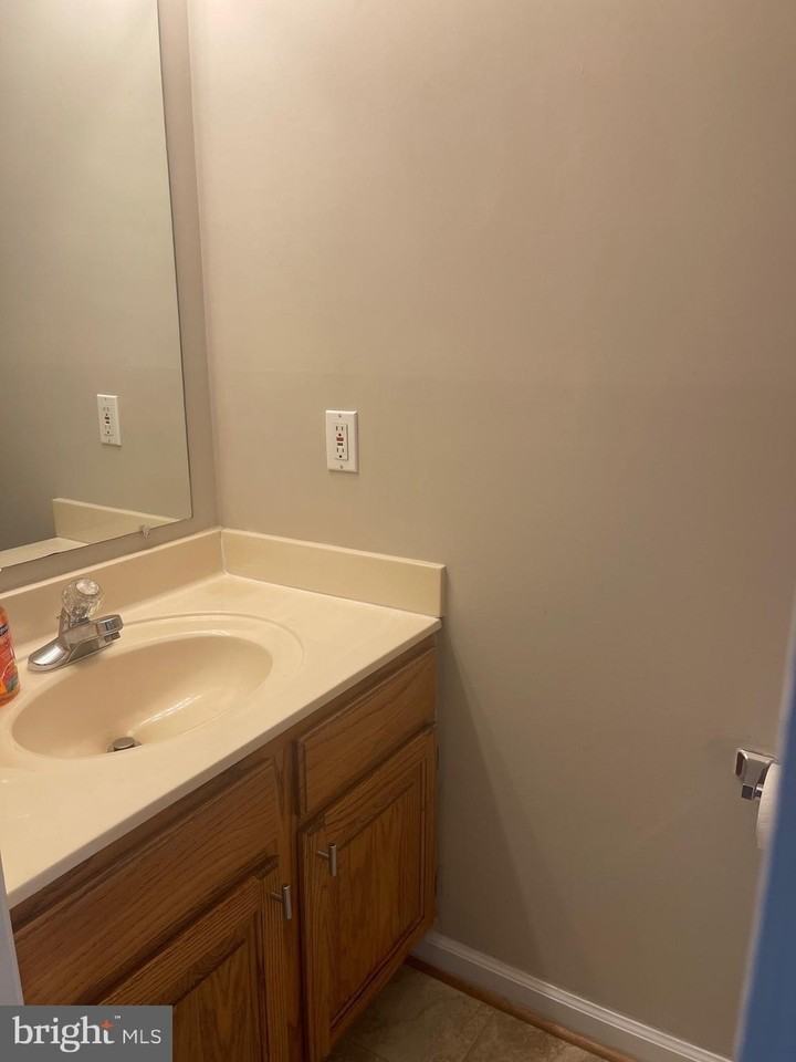 1727 Fallowfield Ct - Photo 7 of 13