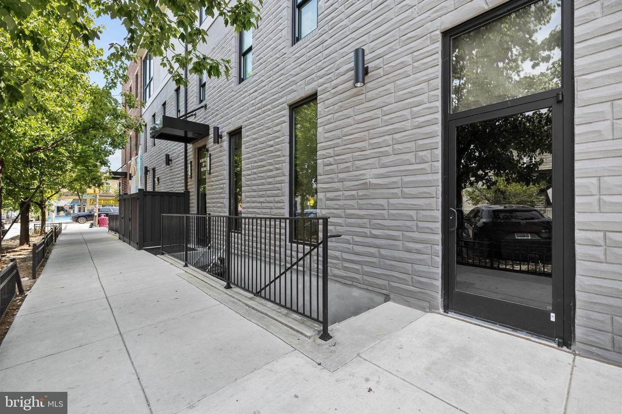 400 S Conkling St #6 - Photo 3 of 17