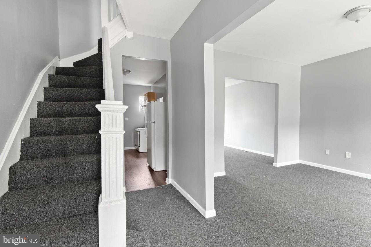 1209 Dukeland St - Photo 3 of 21