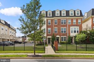featured image of 635 E Church St