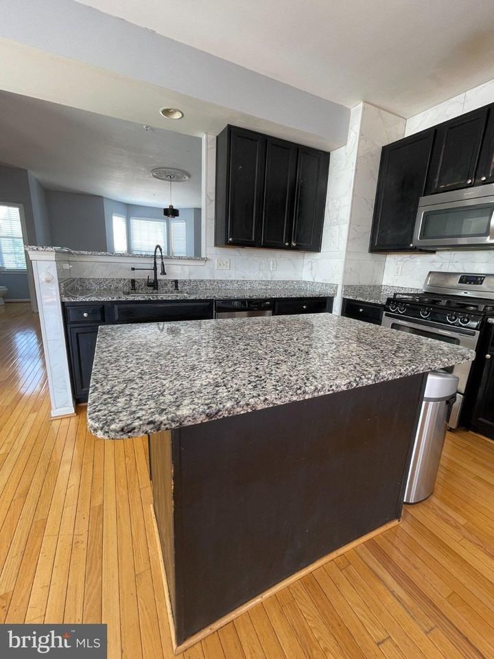 5427 Upper Mill Ter S - Photo 4 of 20