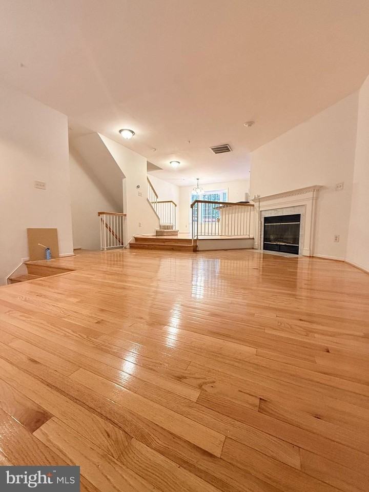 13759 Lark Song Dr - Photo 5 of 34