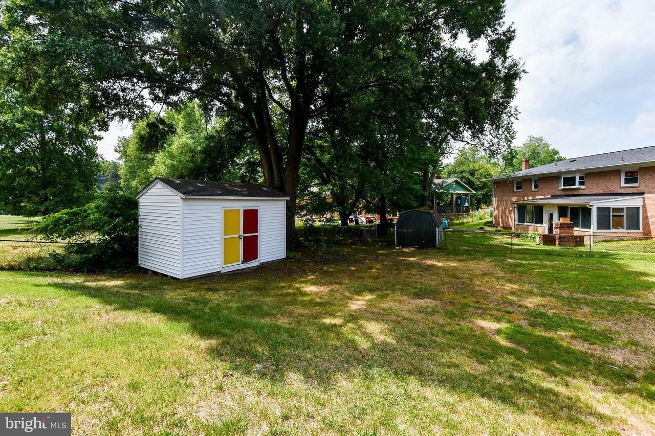 6703 Groveton Dr - Photo 6 of 23