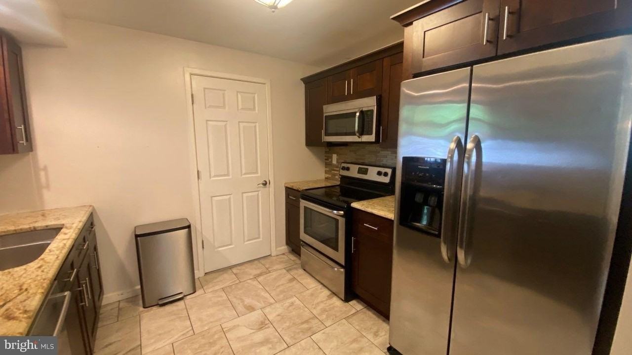 6006 Windham Rd - Photo 5 of 19