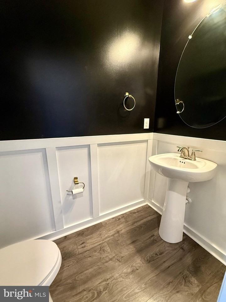 4 PEREGRINE Way - Photo 7 of 19