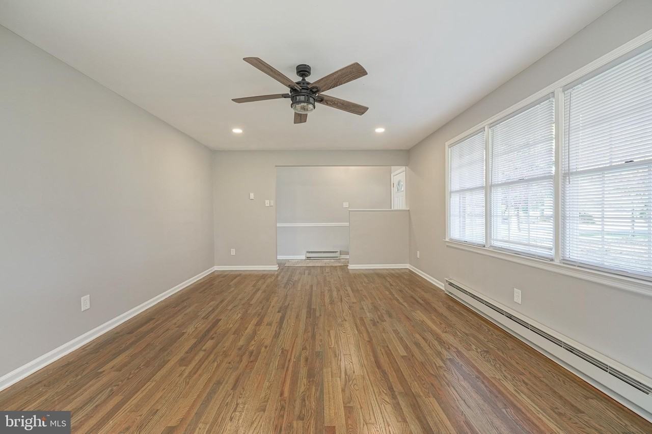 123 Thies Rd - Photo 5 of 35