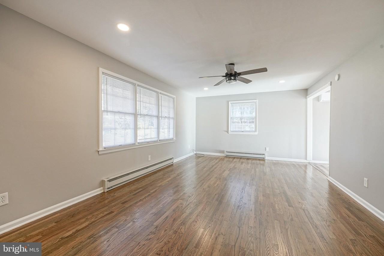 123 Thies Rd - Photo 7 of 35