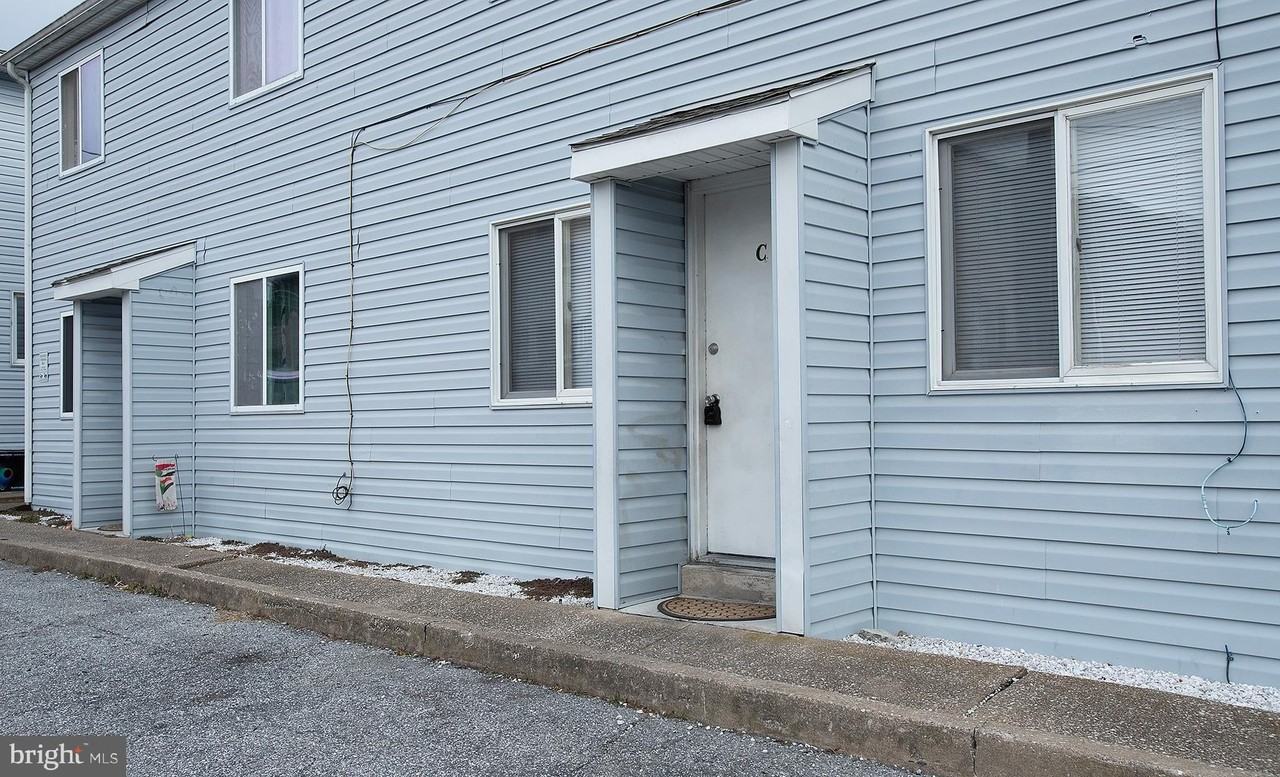 426 Market St #C - Photo 5 of 44