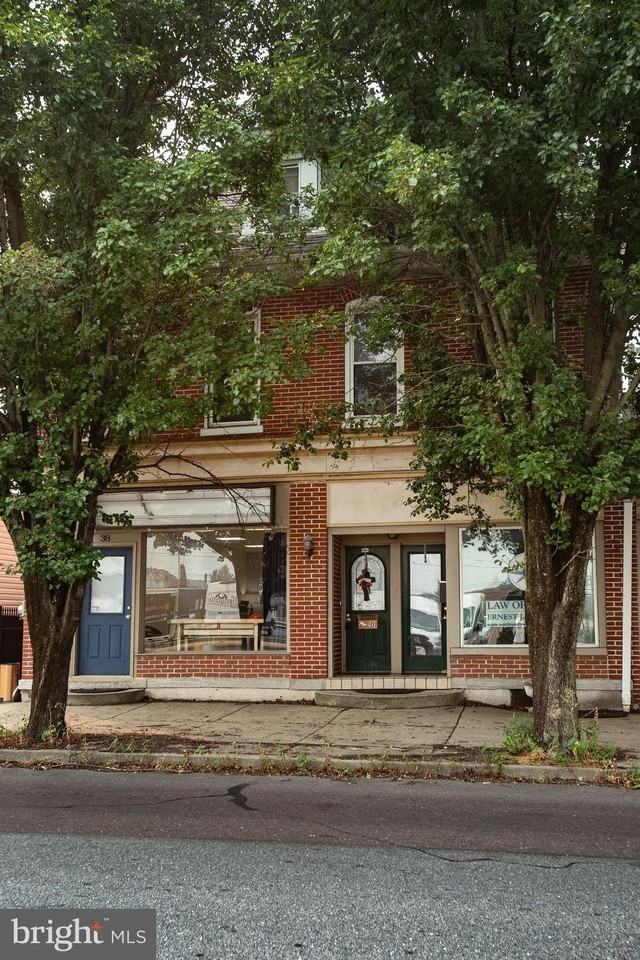 40 W Main St - Photo 2 of 37