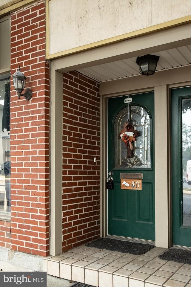 40 W Main St - Photo 4 of 37