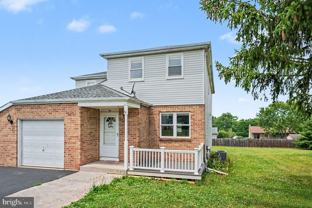261 Florence Dr - Photo 1 of 1