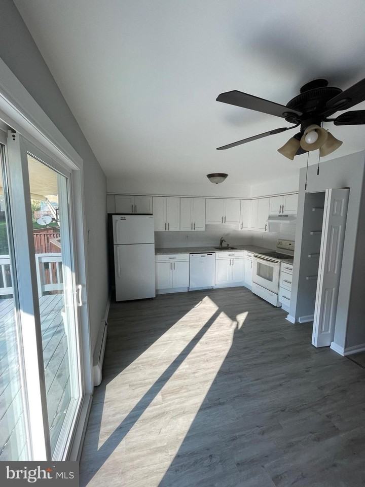 2306 Walnut Ridge Est - Photo 2 of 20