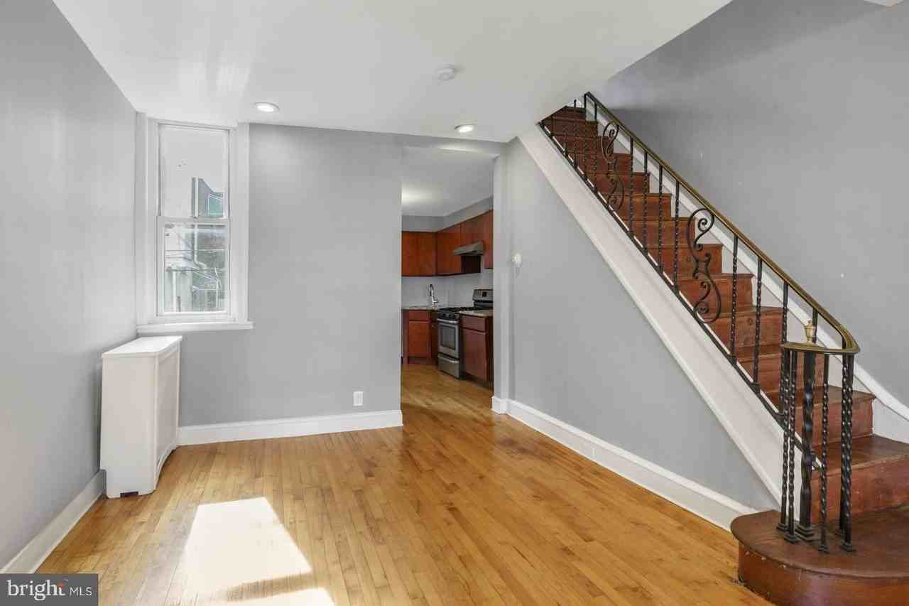 2803 Aramingo Ave - Photo 5 of 32