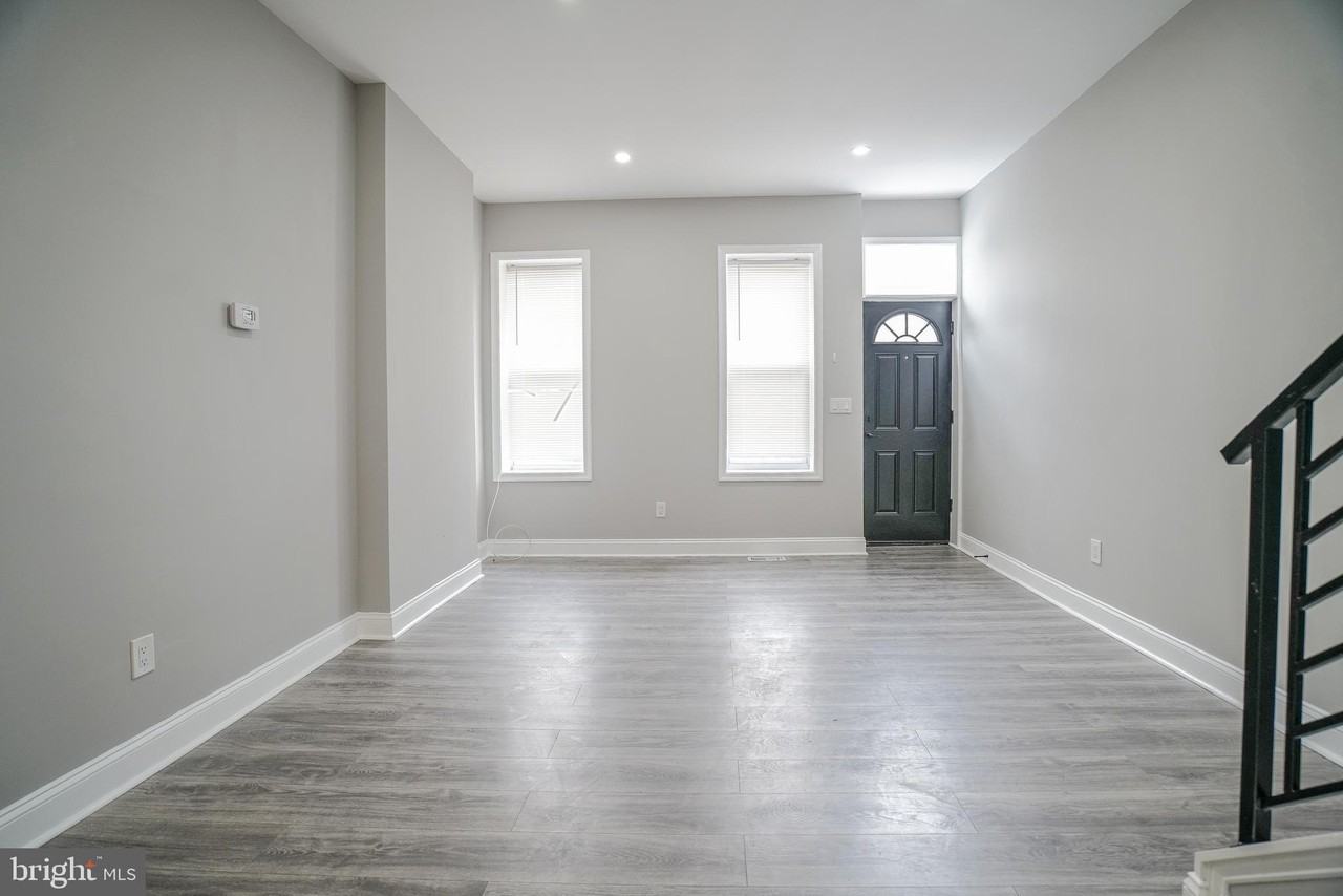 1535 W Seltzer St - Photo 5 of 36