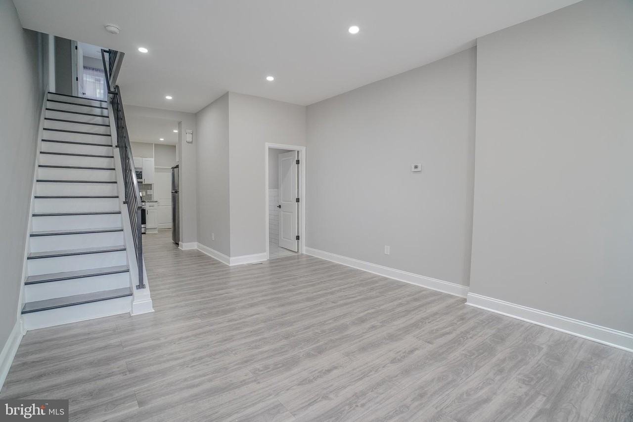 1535 W Seltzer St - Photo 6 of 36