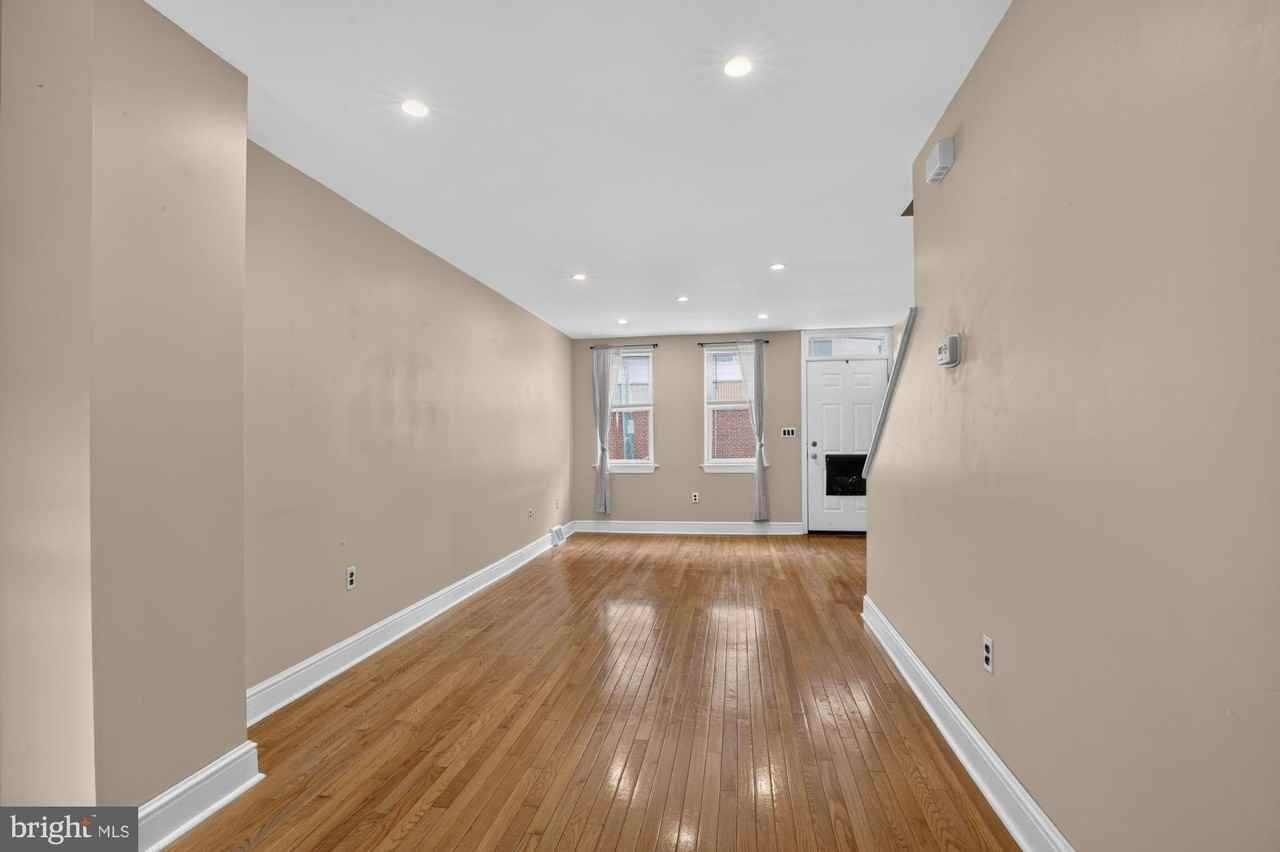 2645 Bainbridge St - Photo 5 of 21