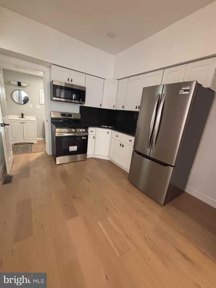 2070 E Lippincott St - Photo 5 of 17