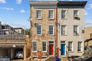 featured image of 4447 Baker St