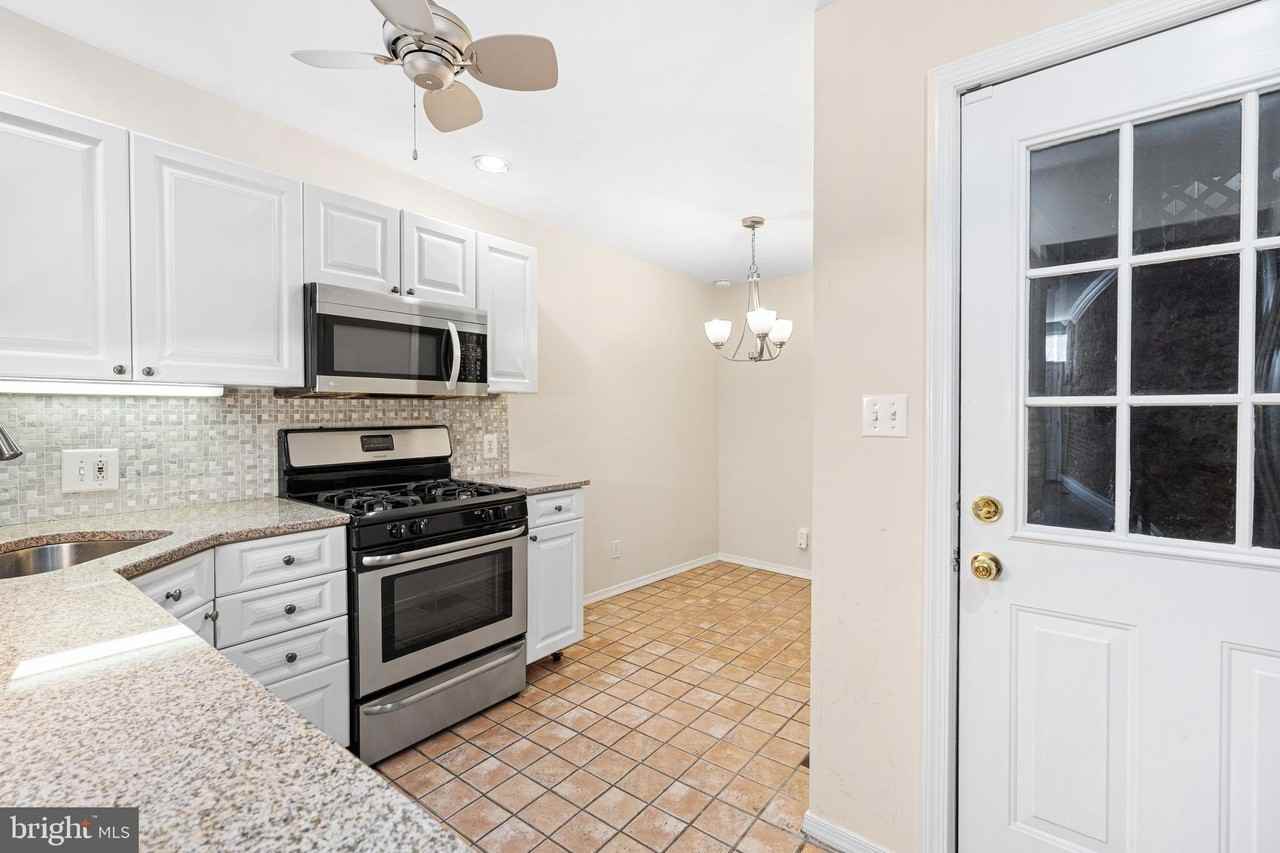 4447 Baker St - Photo 5 of 14