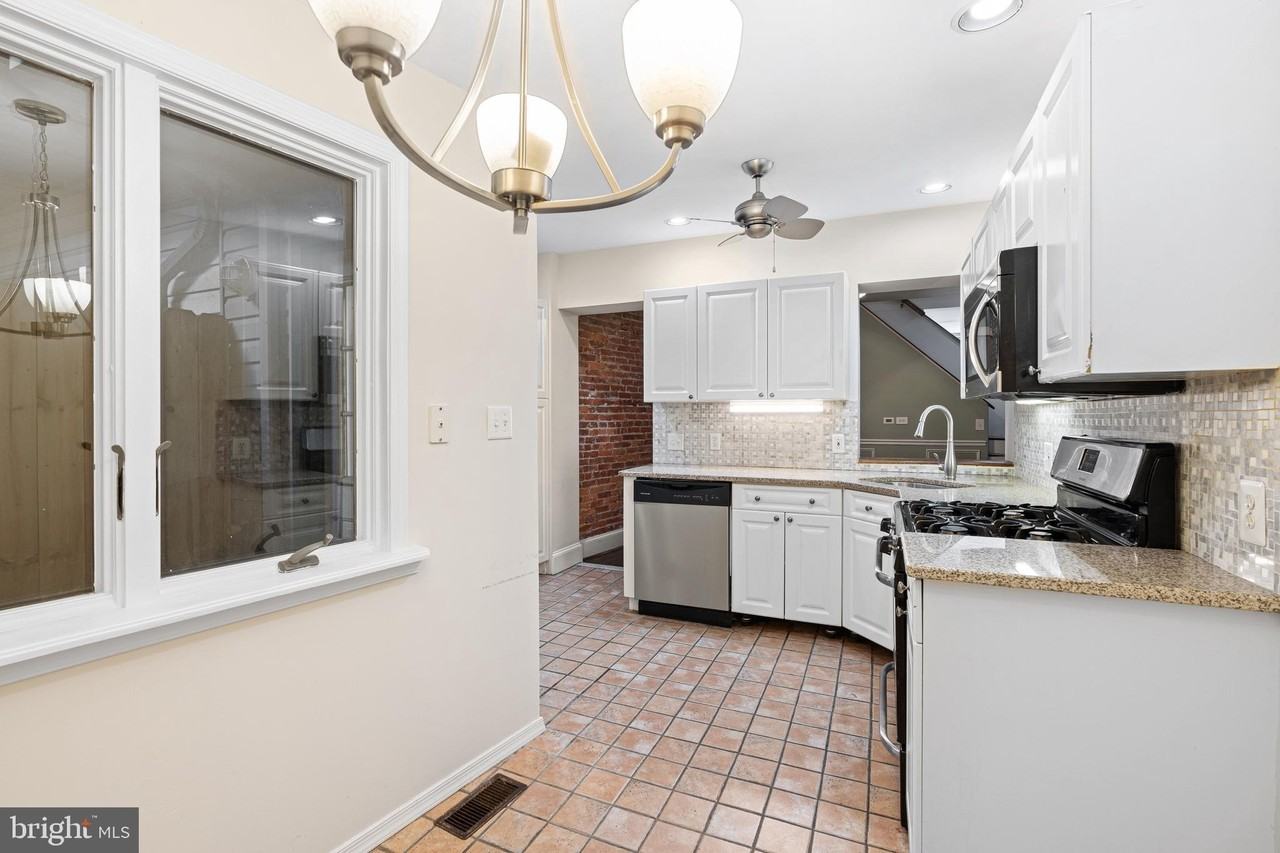 4447 Baker St - Photo 6 of 14