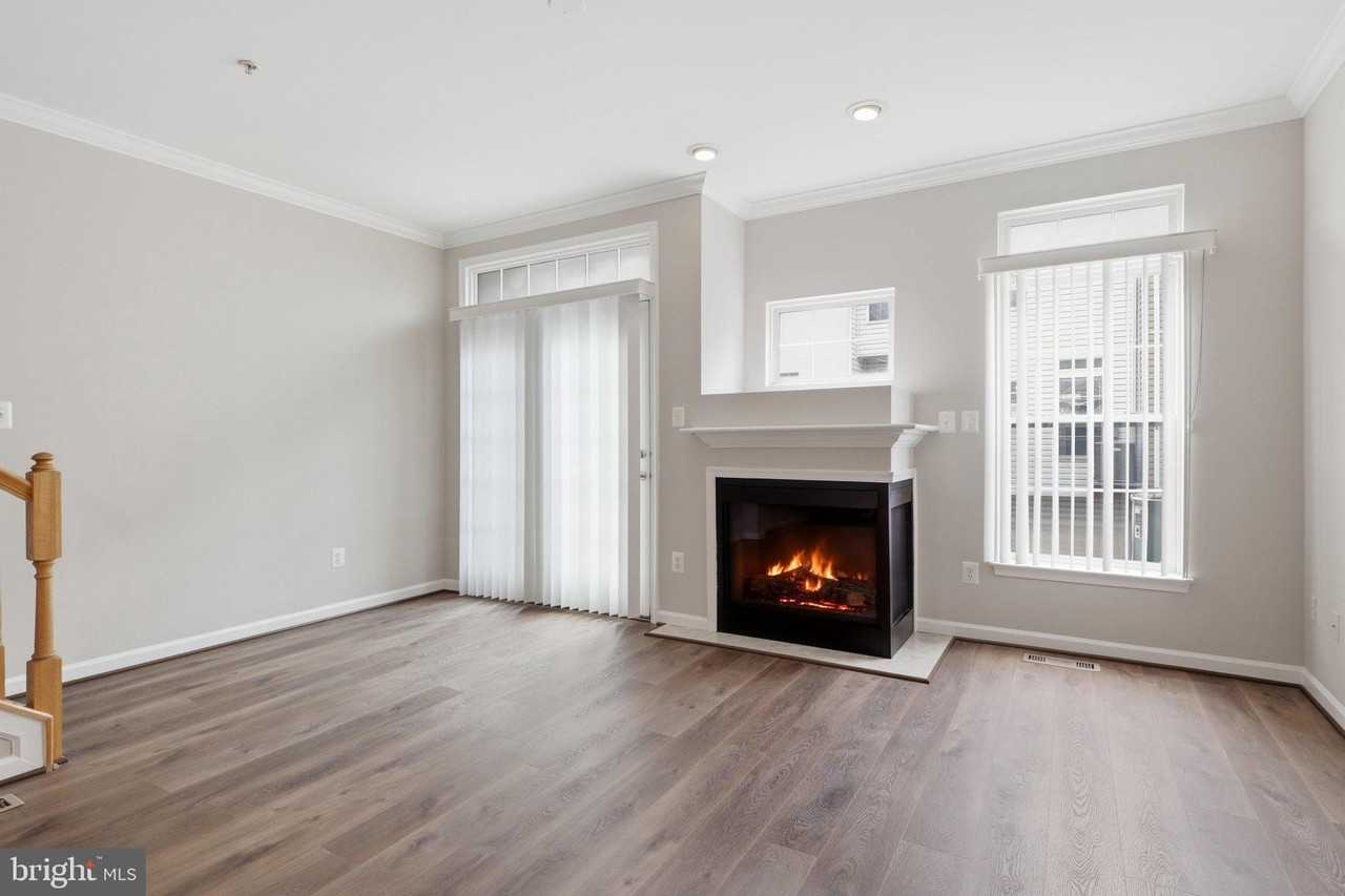986 Harrison Cir - Photo 6 of 41