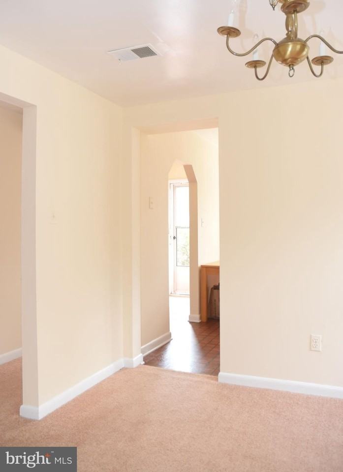 508 E Windsor Ave #B - Photo 7 of 23
