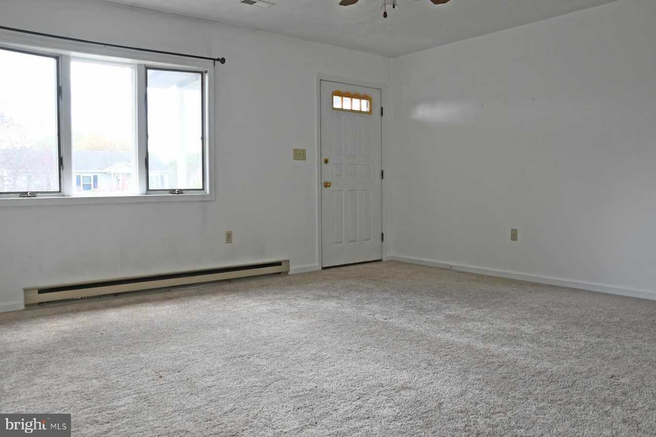 218 Bluebird Dr - Photo 6 of 12