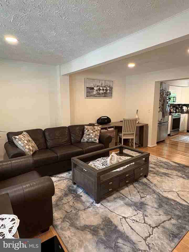 2115 Preston Square Ct - Photo 7 of 30