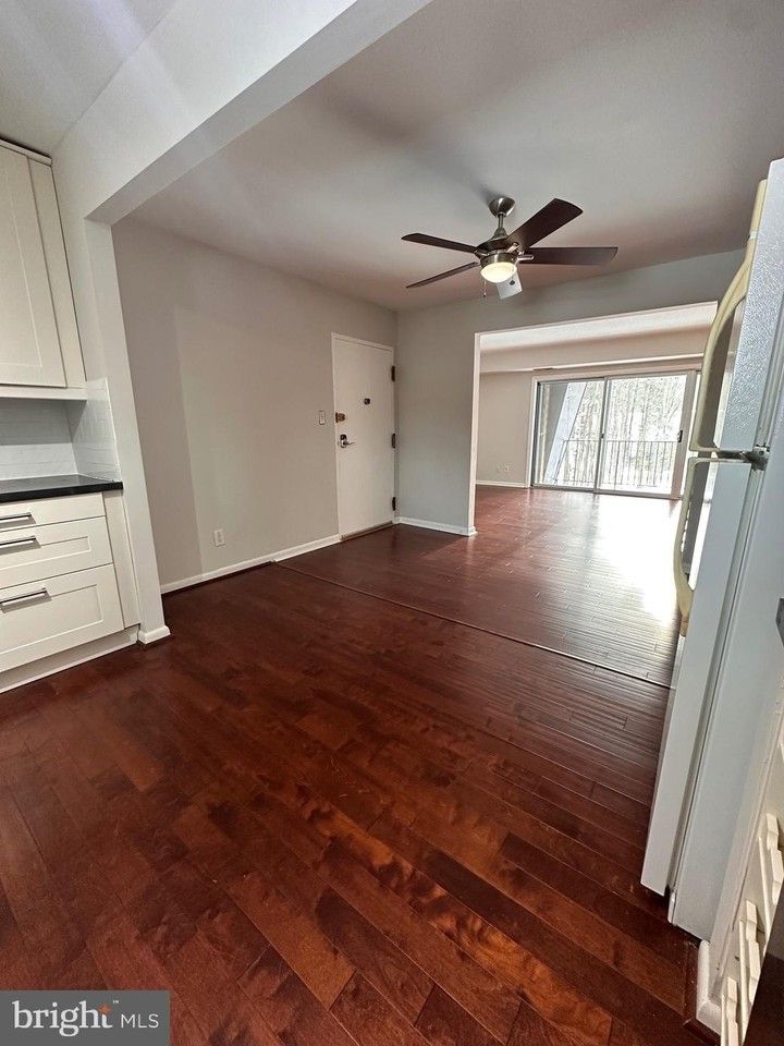 11625 Vantage Hill Rd #22B - Photo 6 of 18