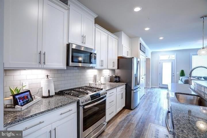 20752 Wood Quay Dr - Photo 4 of 22