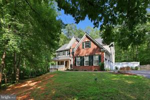 featured image of 100 Spyglass Ln