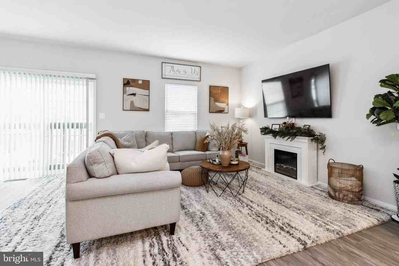 530 View Point Way - Photo 4 of 14