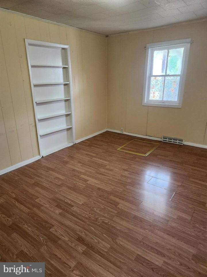 800 Virginia Ave #A - Photo 3 of 9