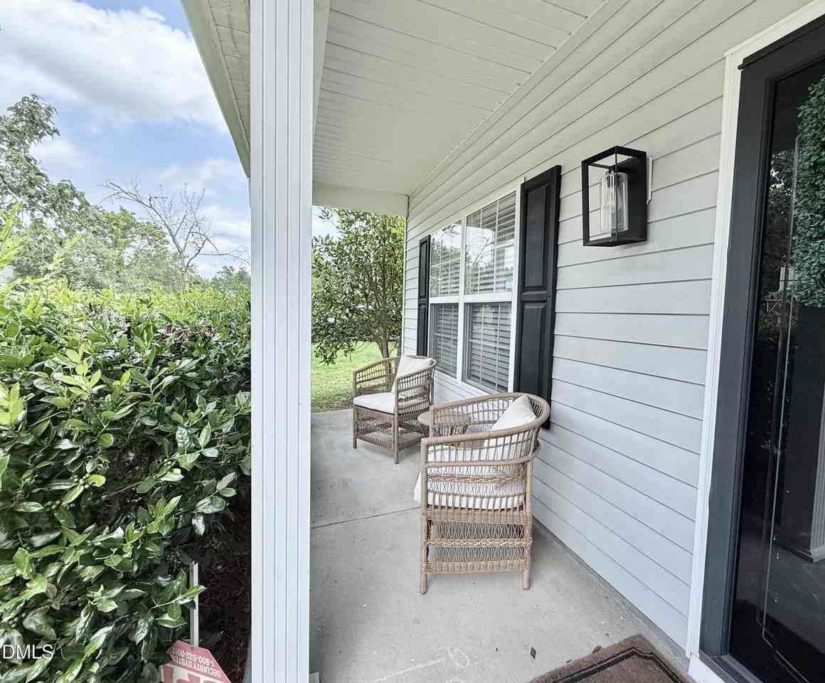 4604 Miller Dr - Photo 3 of 48