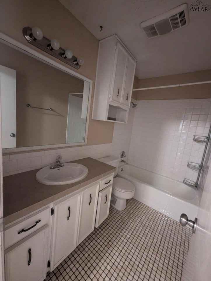 4811 Eldorado Dr - Photo 6 of 26