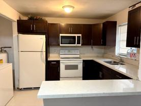 2400 Nw 21st St #3 - Photo 1 of 1