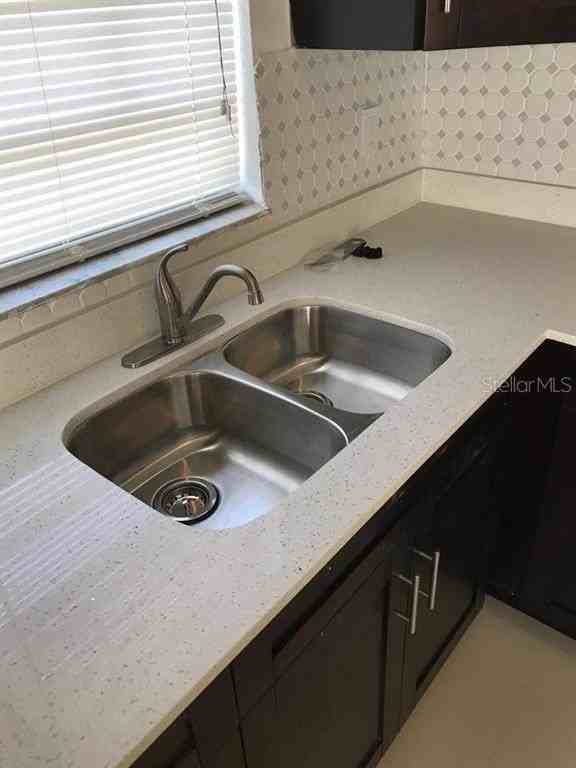 2400 Nw 21st St #3 - Photo 3 of 16
