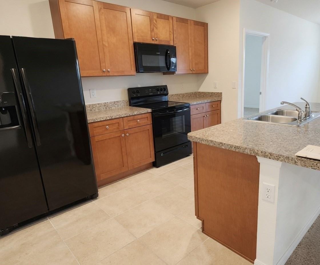 3499 N Vonnegut Pt - Photo 4 of 17
