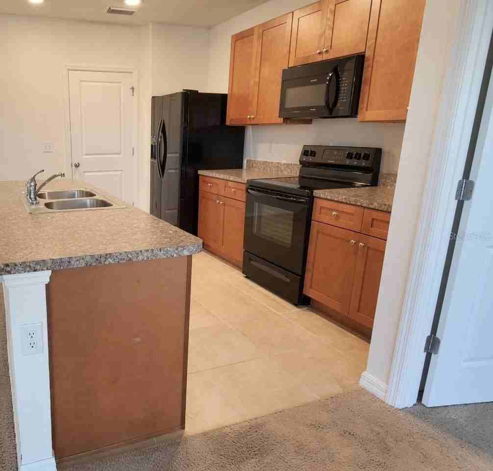 3499 N Vonnegut Pt - Photo 5 of 17