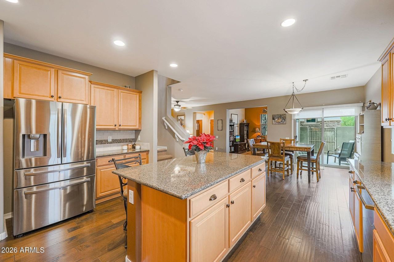 3677 E Zachary Dr - Photo 3 of 26