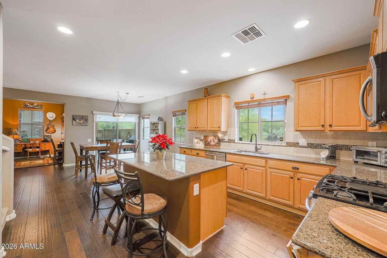 3677 E Zachary Dr - Photo 4 of 26