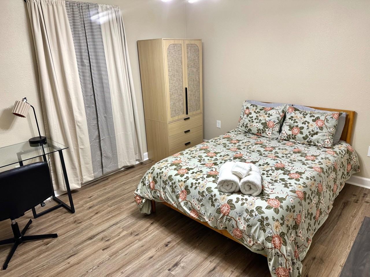 Rene Dr - Photo 2 of 16