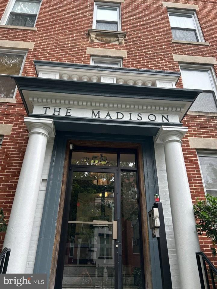 52 Quincy Pl Nw #402