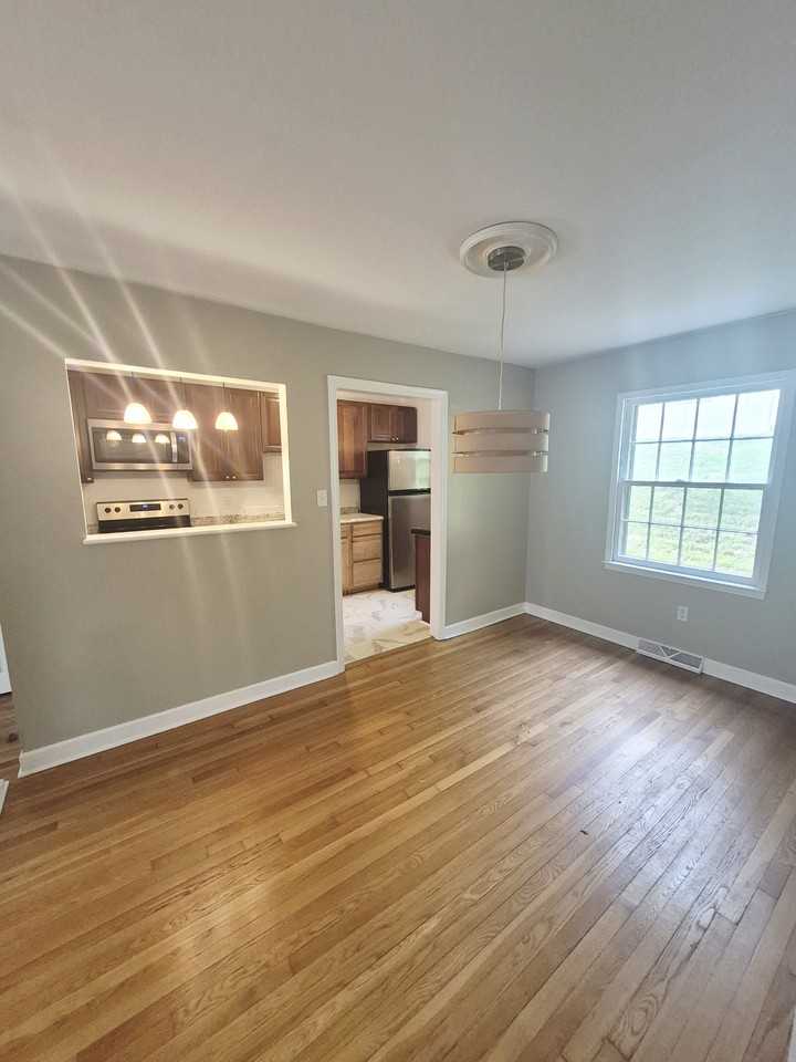 2404 Barracks Ct #1 - Photo 5 of 22