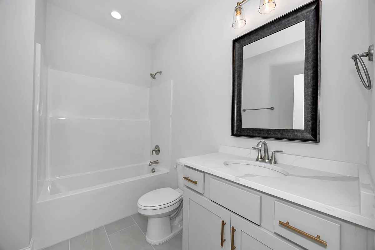 16535 Hamilton Pl #1 - Photo 6 of 29