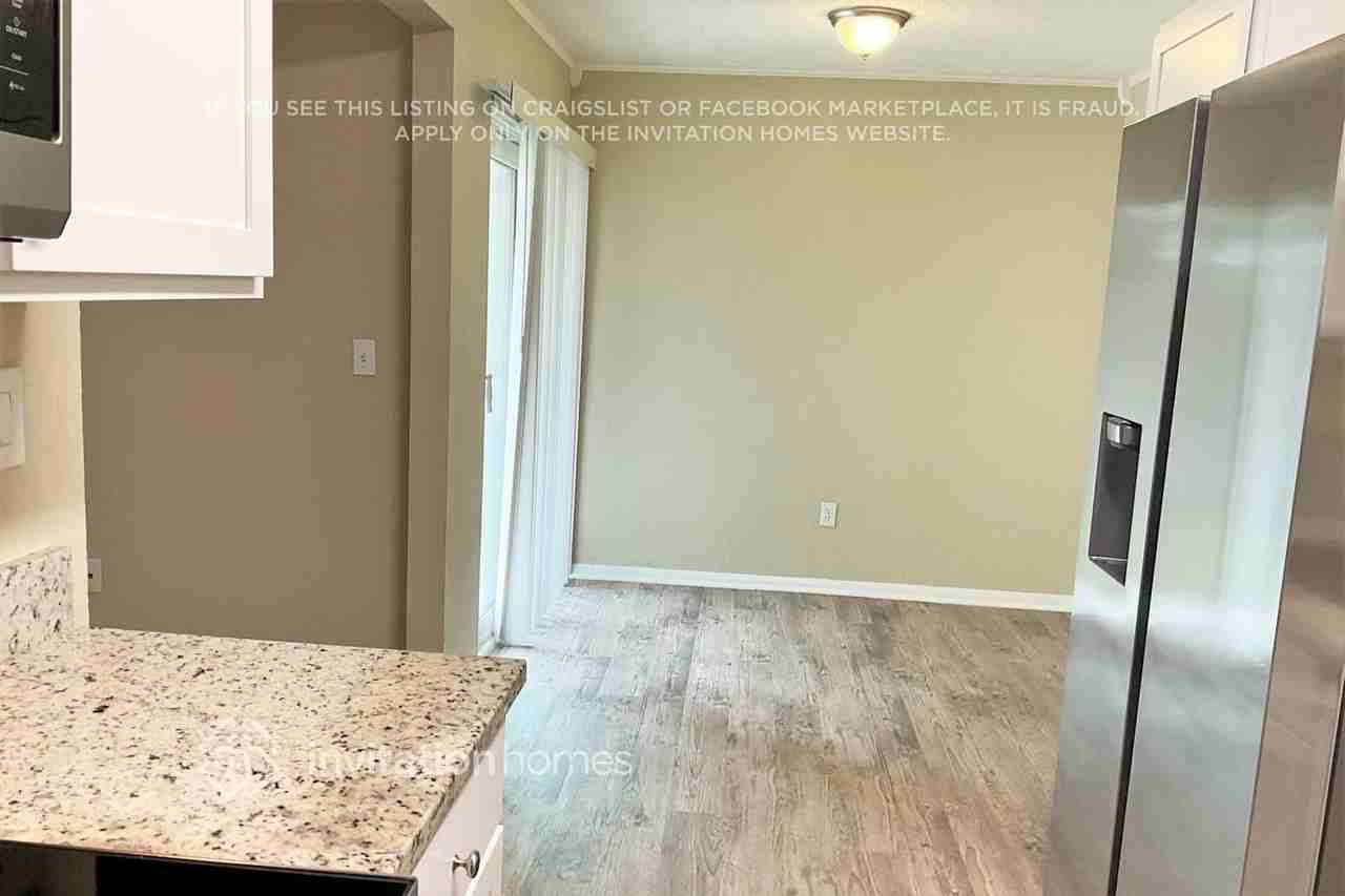 310 S Edgemon Ave - Photo 6 of 20