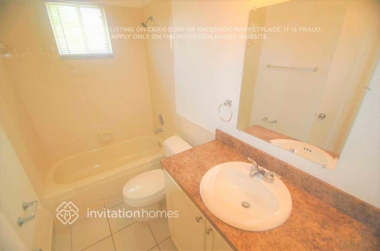 9897 Moss Pond Dr - Photo 5 of 7