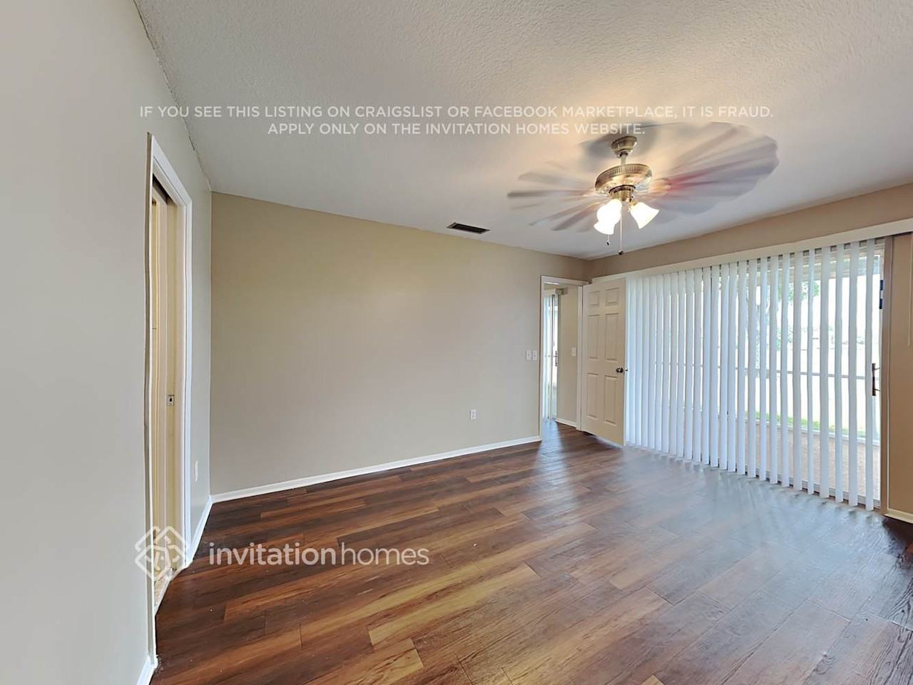 11901 Nw 29th Mnr - Photo 4 of 15