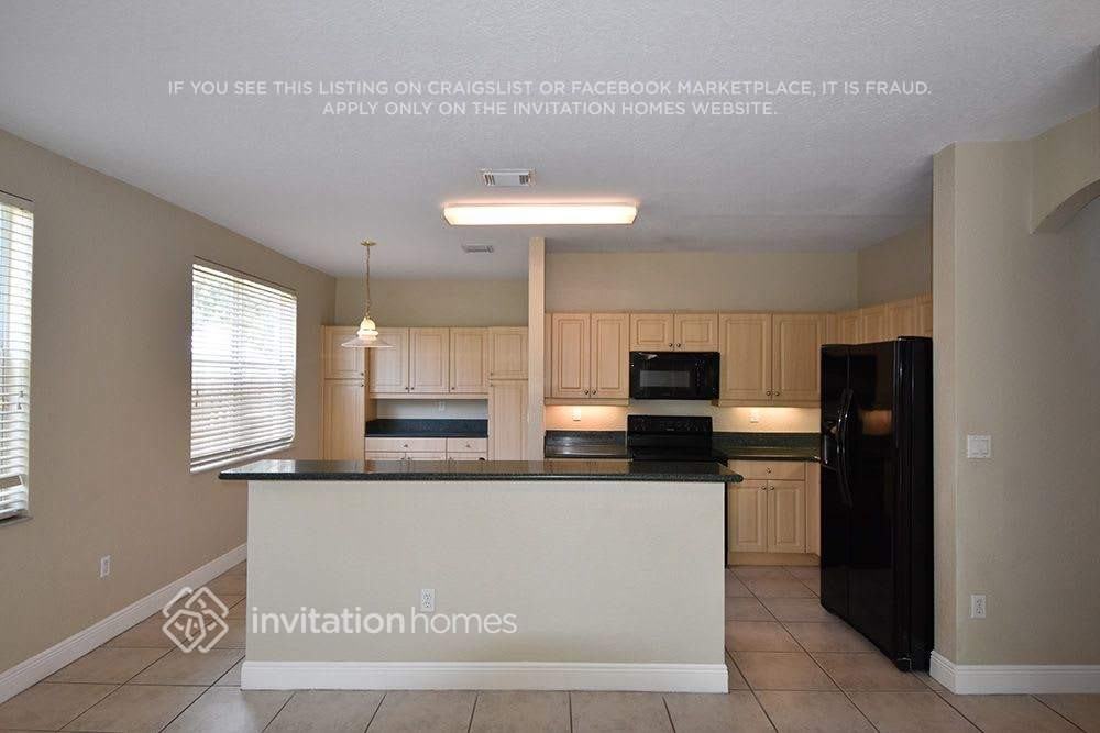 14903 Sw 159th Pl - Photo 5 of 15